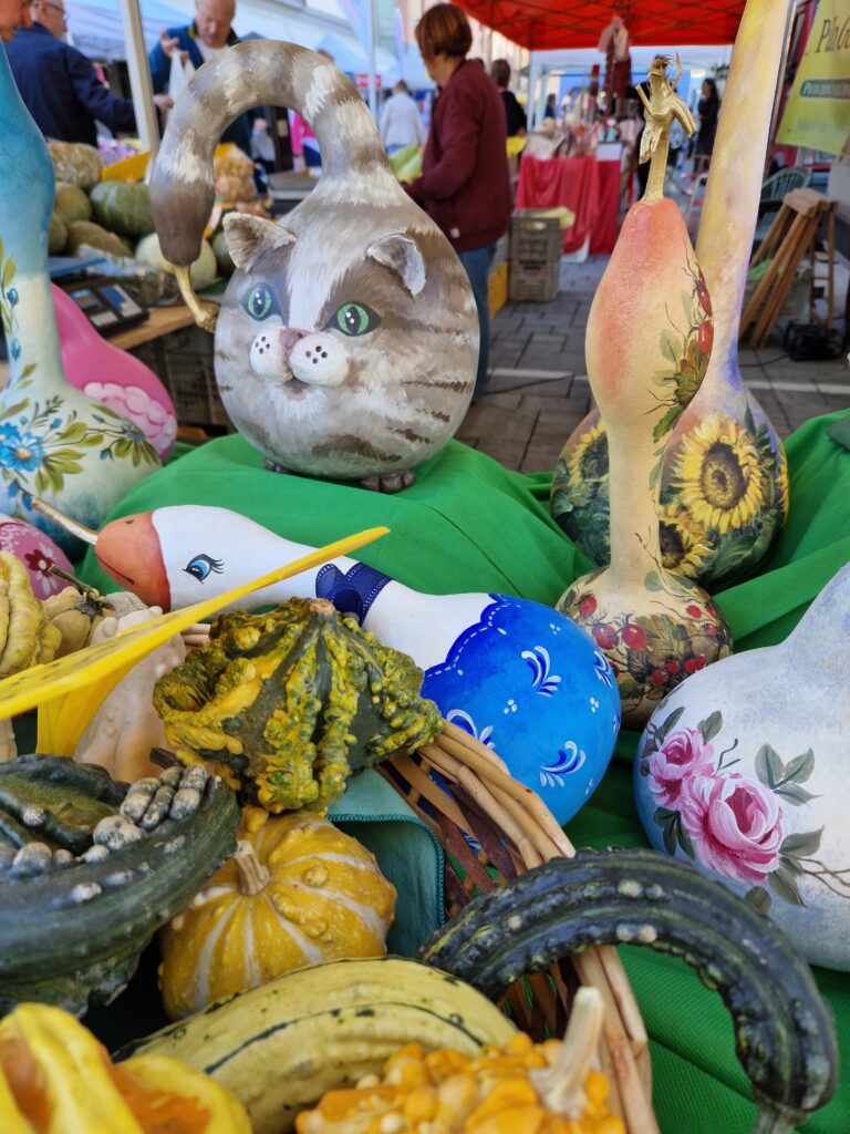 Reggiolo zucche decorate